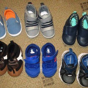 Infant shoes lot